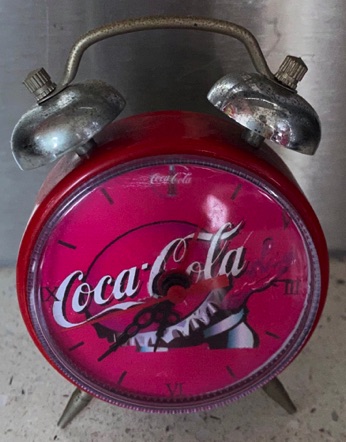3133-1 € 7,50 coca cola mini wekker.jpeg